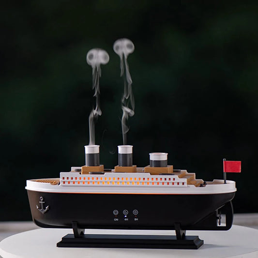 SHIP MIST™ – Designerski dyfuzor zapachowy w kształcie statku | Nawilżacz powietrza LED + olejki eteryczne 4/6 szt.